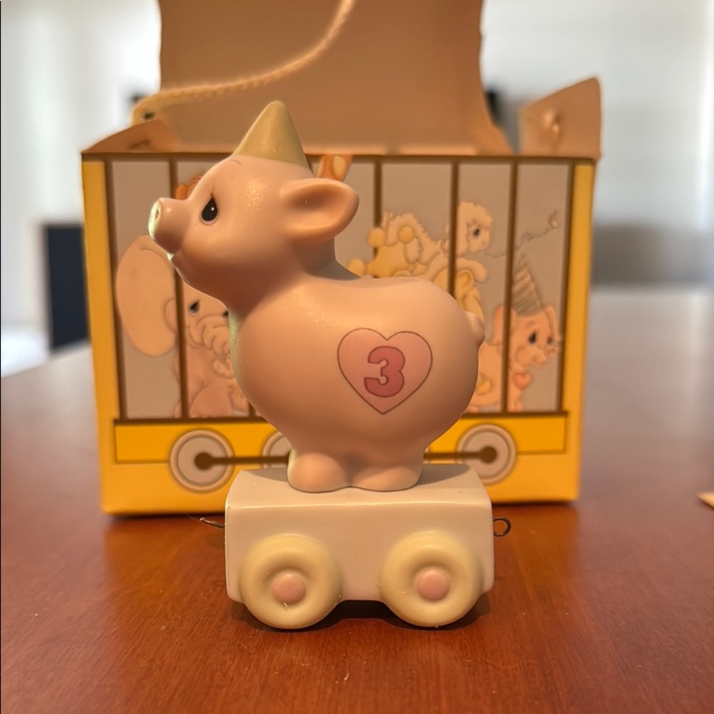 Precious Moments  Piglet heaven blessed your special day birthday collection 3